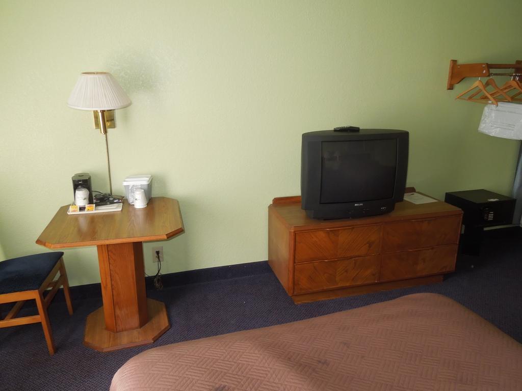 Travelodge - Cincinnati Sharonville Zimmer foto