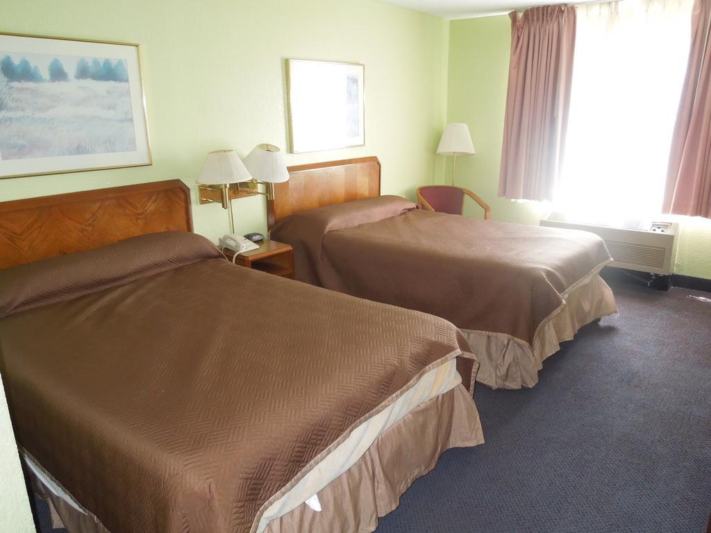 Travelodge - Cincinnati Sharonville Zimmer foto